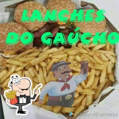 Peça batatas fritas com diversos molhos