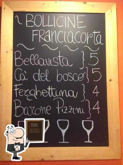 Leggi il menu sulla lavagna