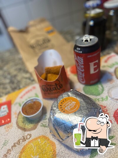 Desfrute de um drinque no Seu Viriato Hamburgueria