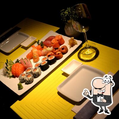 O interior do JoJoo Creative Sushi