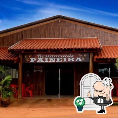 O exterior do Restaurante Paineira