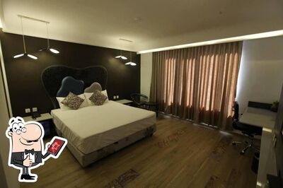 Hummingbird Hotel & Banquet photo