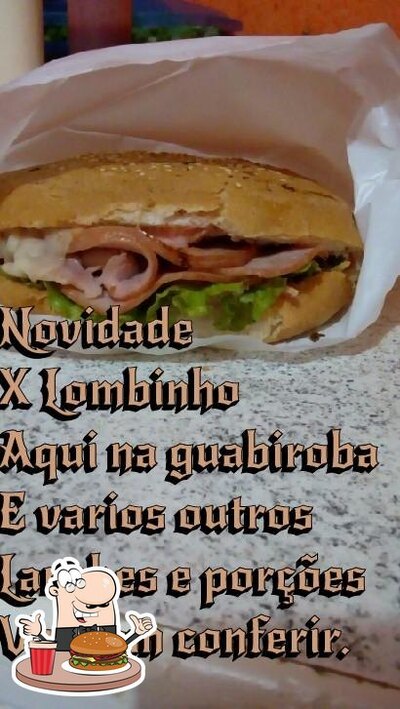Delicie-se com um hambúrguer no Armazem Lanches