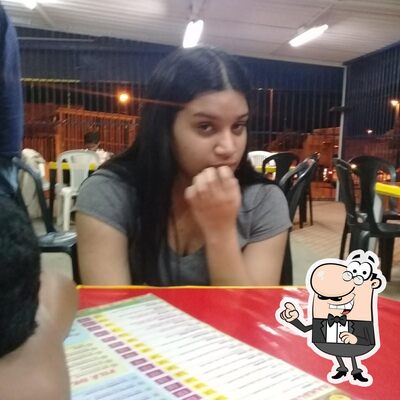 Veja imagens do interior do Ideal Lanches