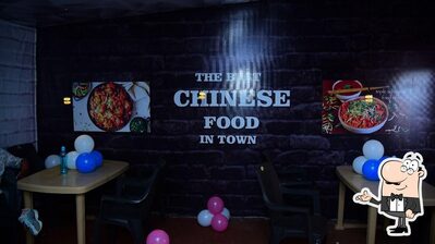 Take a seat at one of the tables at RJ'S CHINESE