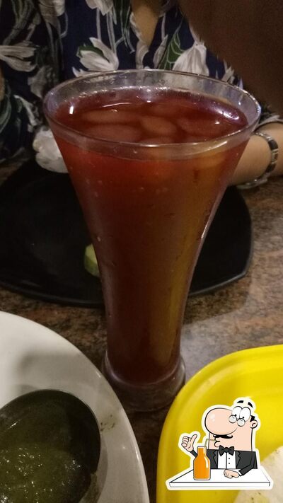 Hot King provides a selection of drinks