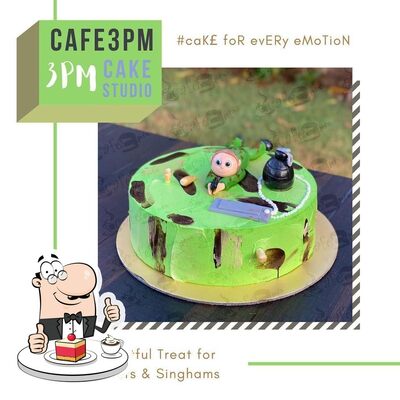 Cafe3pm provides a selection of sweet dishes