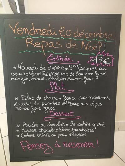 Découvrez le menu du jour sur le tableau