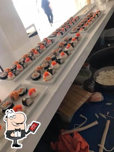 Puoi goderti l'aria fresca da seduto all'esterno di Tokyo