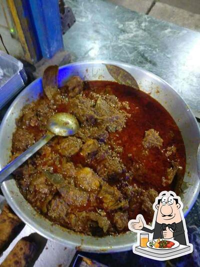 Food at Retuz Restaurant