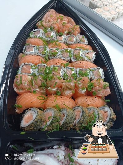 Sushi é um famoso refeição originário do Japão