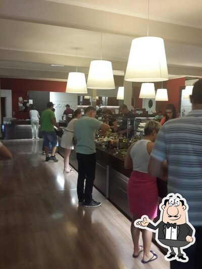 Veja imagens do interior do Giovanaz Restaurante