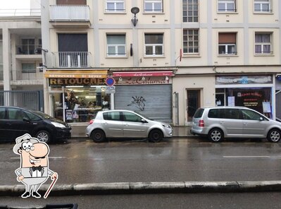 Découvrez la zone extérieure de Bar Tabac Le Calumet