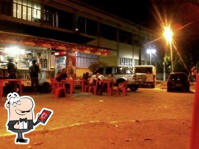Veja imagens do exterior do Ufa! Lanches