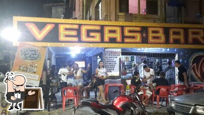 O exterior do Vegas Bar