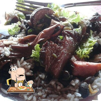 Platos en Restaurante Porão