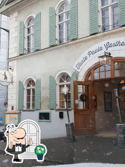 Jetez un coup d’œil à la zone extérieure de Tante Paula