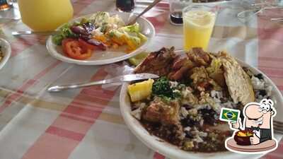 Comida em Restaurante Morro Grande