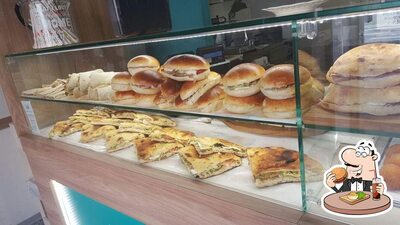 Prova uno dei tipi di hamburger disponibili alla pizzeria Mordi & Fuggi