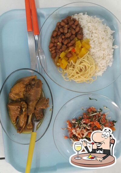 Comida em Restaurante do Poço