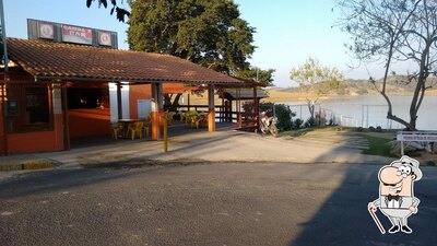 Veja imagens do exterior do Gamba's Bar