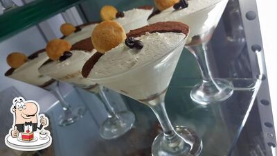 Crystal bar offre un'ampia gamma di dolci