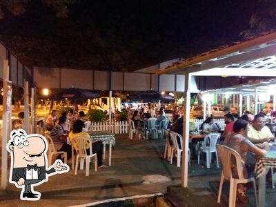 O interior do Restaurante e pizzaria Tio Naná