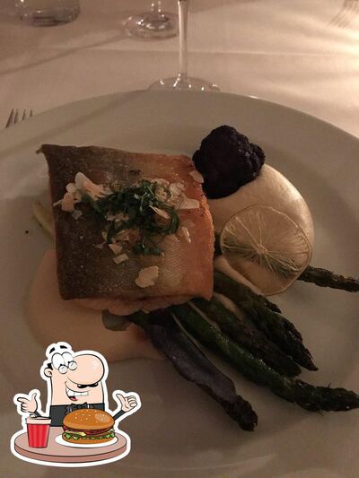Prenditi un hamburger al ristorante Fischstube