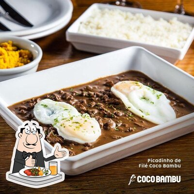 Platos en Coco Bambu Amazonas