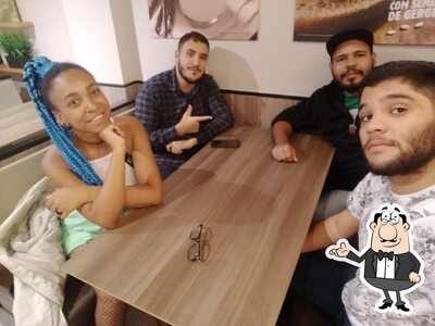 Veja imagens do interior do Burger King