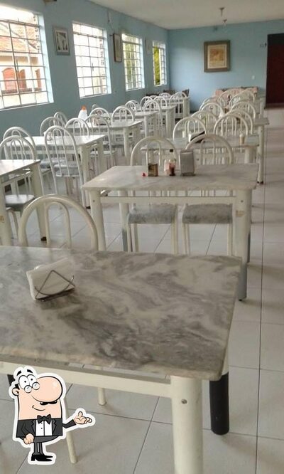 Veja imagens do interior do Restaurante Dona Eva