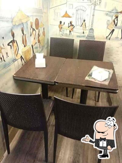 The interior of Roso Cake & Cafe