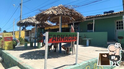 O exterior do Farmácia'S Bar