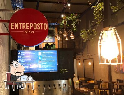 O interior do Entreposto Spot