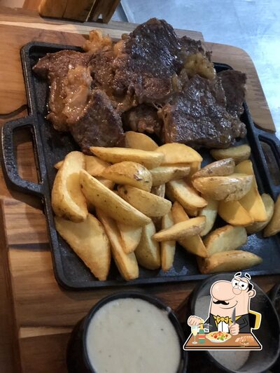 Platos en Bravo Beach
