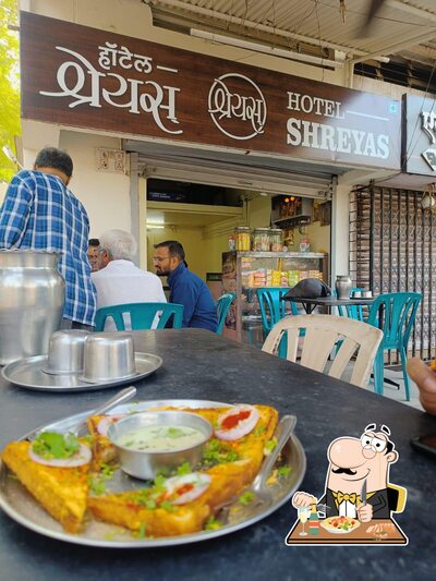 Meals at Hotel Shreyas