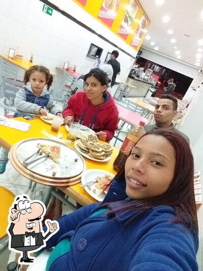 Veja imagens do interior do Casa Da Esfirra e Pizzaria Neldo