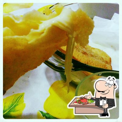 Os clientes do Riber Pastelaria e Sucos podem conseguir diferentes itens de frutos do mar