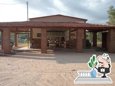 Você pode espairecer no exterior Restaurante Bença Vó