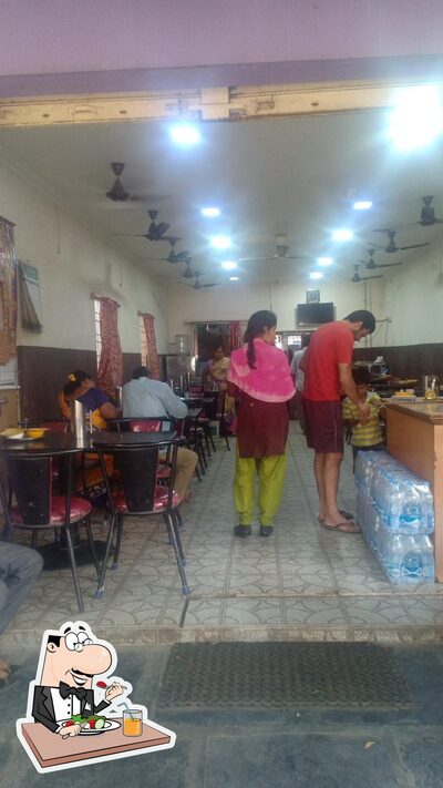 Food at Balaji Mess