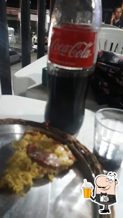 Venha provar diferentes drinques servidos no Pizzaria Popular