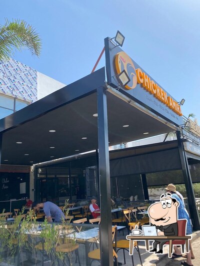Découvrez l'intérieur de Chicken Amira