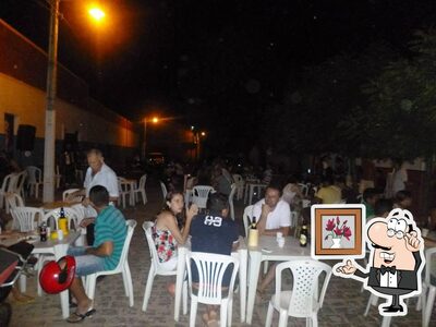 Veja imagens do interior do Buga’s bar & restaurante