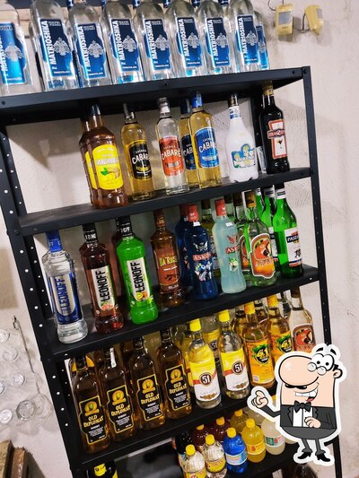 O interior do Bar e lanchonete do Patrão
