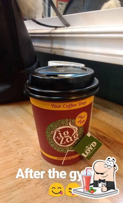Découvrez diverses boissons proposées par Zig Zag Coffee