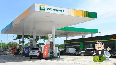 o exterior é uma característica importante do Posto Primeiro vermelho - Grupo Nazarão