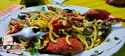 Degusta i sapori della cucina di mare alla pizzeria La Grotta