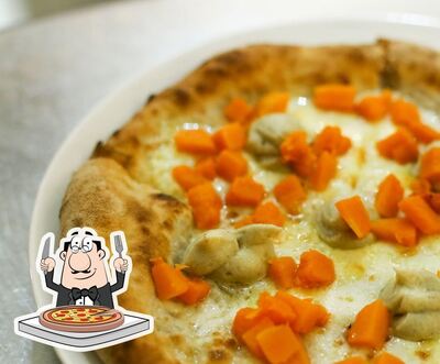 Ordina una pizza alla pizzeria Pizzeria Elide Conetta