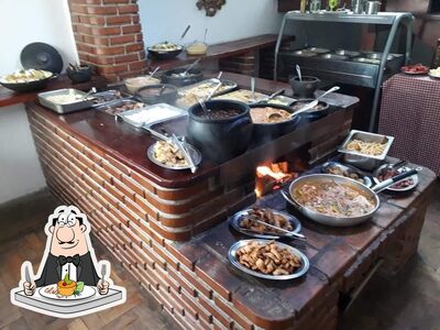 Comida em Quintal do Gerson