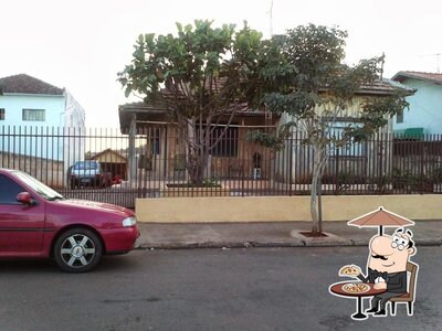 Você pode espairecer no na área externa do Prudencio's Bar